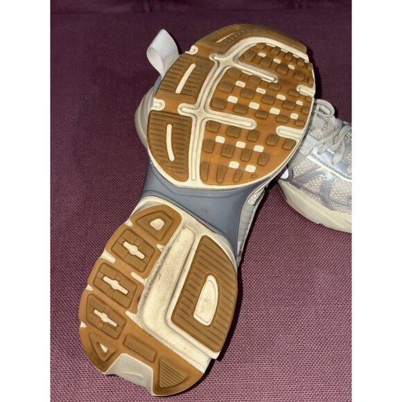 Nike V2k Run Sneakers in Sail Light Khaki & Light Smoke Grey 7 Womens Athletic S - Picture 10 of 16